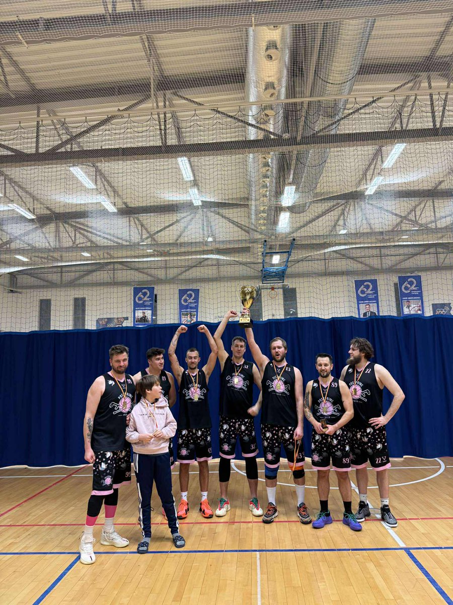 Maciek Wooden tweet media