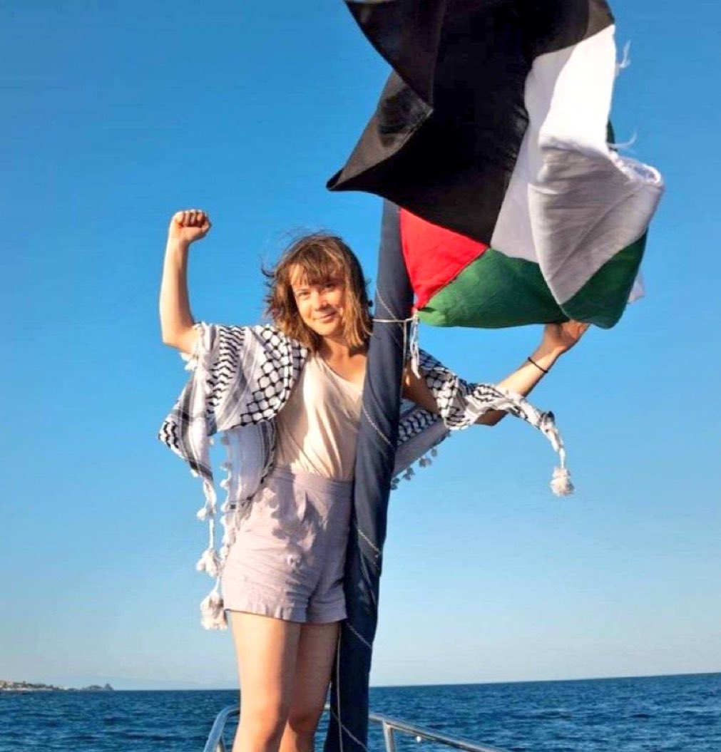 Carolinatoro's tweet image. Adivinen quién no está en Irán.