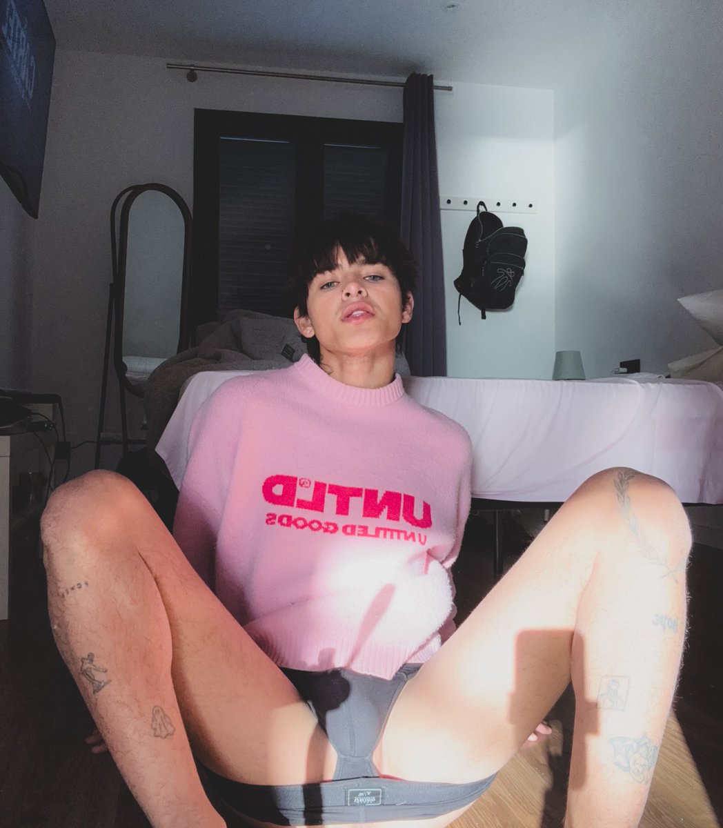 link.me/soy_kevlop
Do you want exclusive content?💫🔥