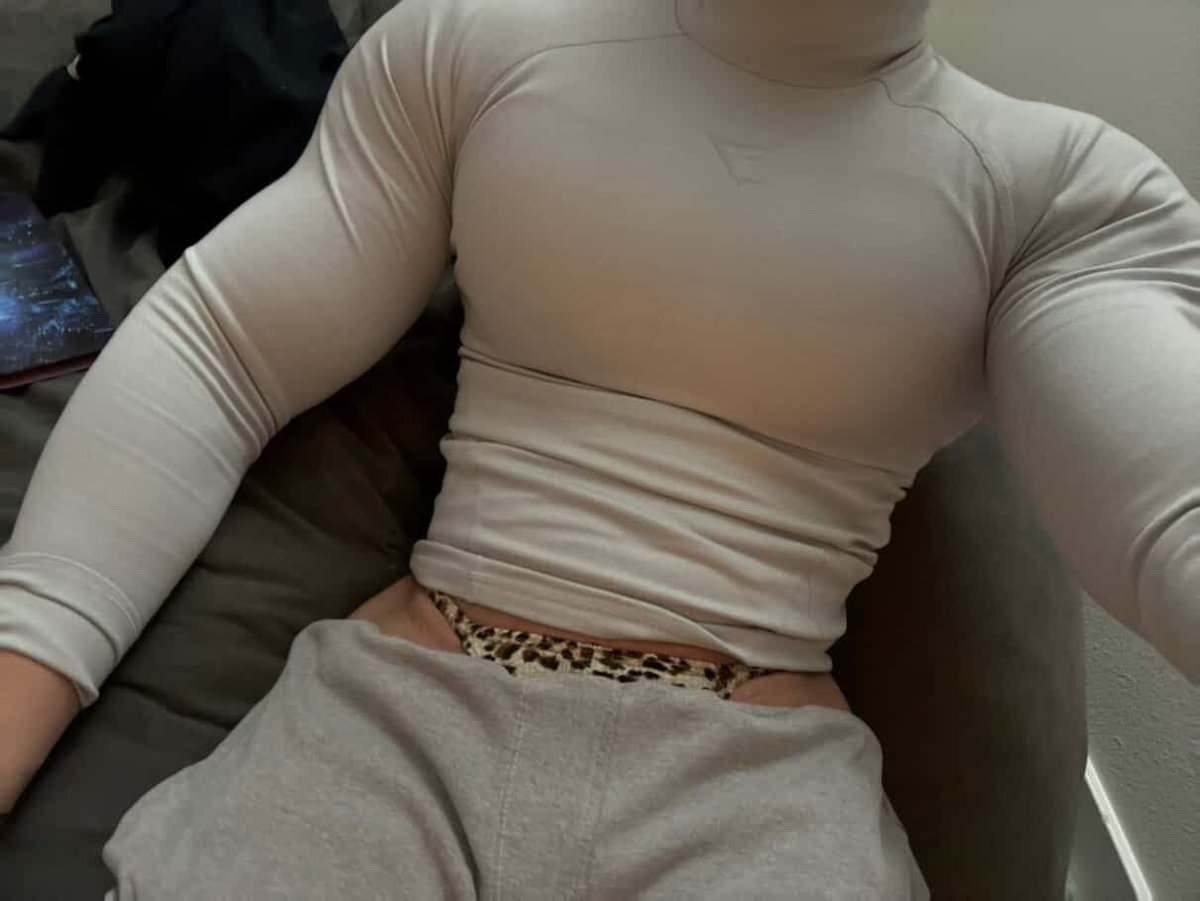 johnhito tweet media