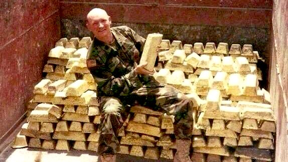 MKalousian's tweet image. Photos of the US helping the people of Iraq: