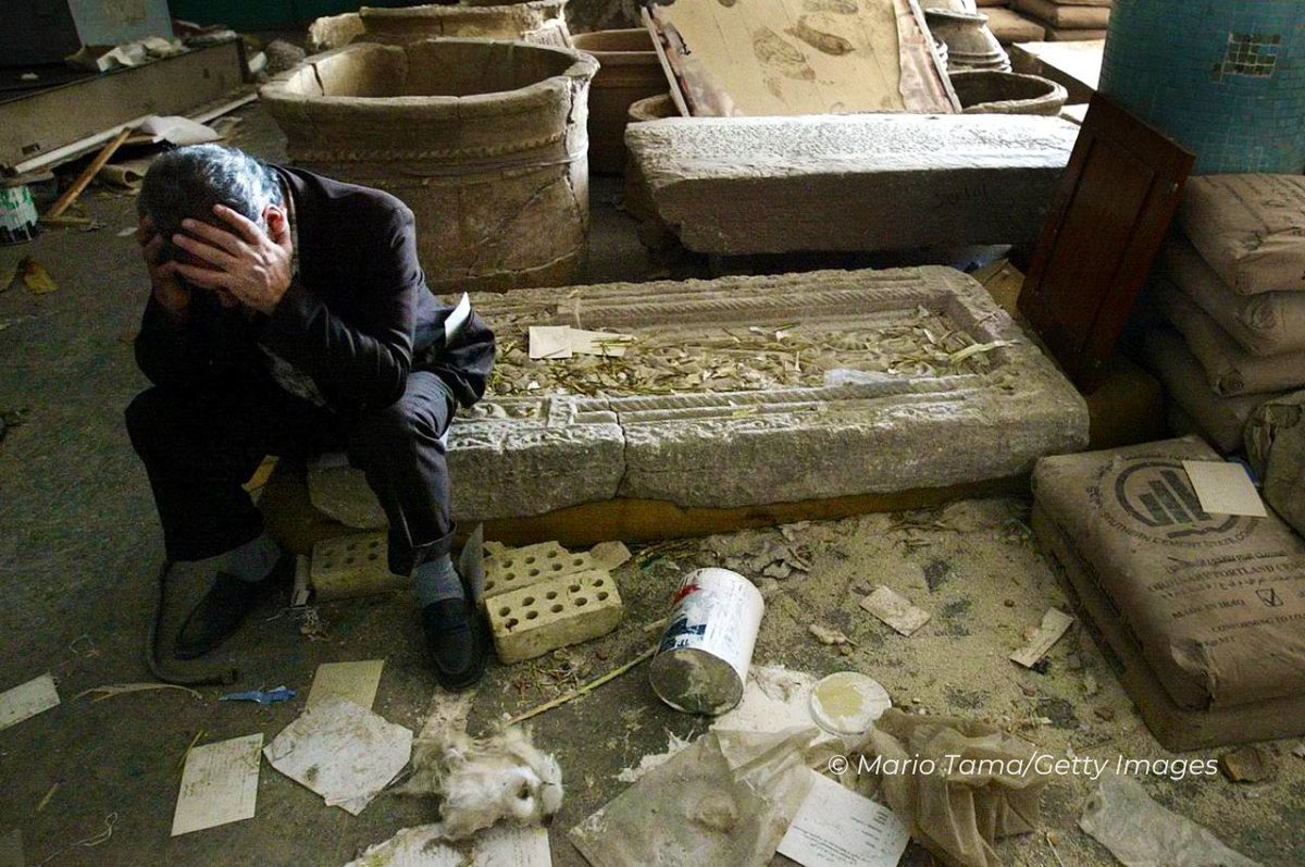 MKalousian's tweet image. Photos of the US helping the people of Iraq: