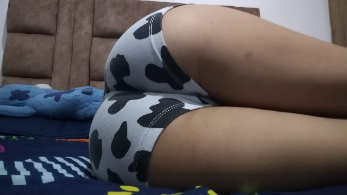 SamYKarikiie's tweet photo. Alguien que quiera darle leche a esta vaquita? 🐄 https://t.co/RqPOCpl2Io