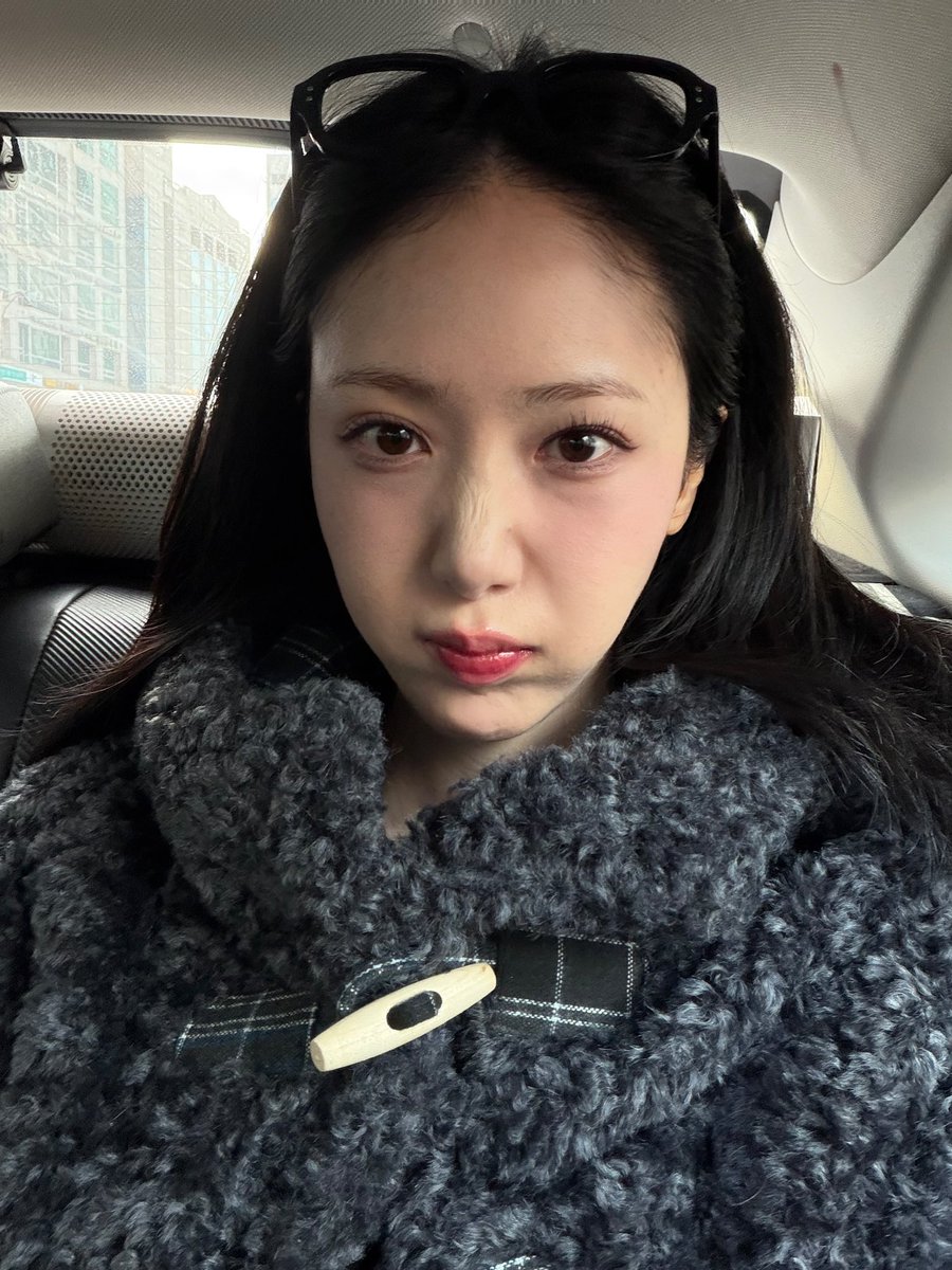 vivizbbl's tweet image. 260112 🐱💬 UPDATE