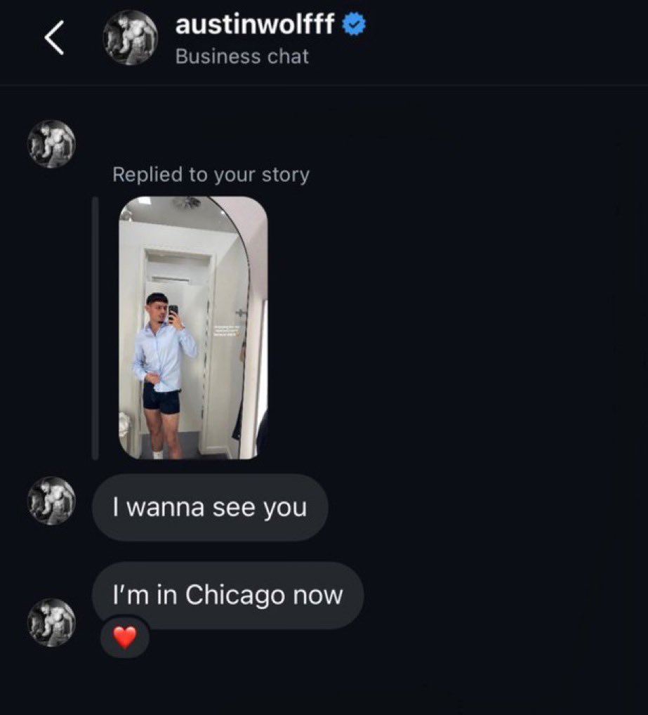 rraccoonluvr's tweet photo. With all due disrespect, I don’t think your ass has any place to speak on anything being “worse” or loser coded considering you’re the same motherfucker that faked a dm from a known pedophile (aust*n w*lf) for clout. Also “paragraphs”?… It was 3 sentences 😕 https://t.co/BSnCKednW0