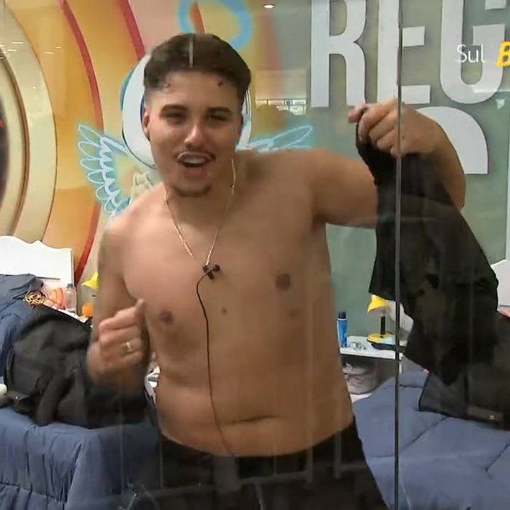 maahtheus tweet media