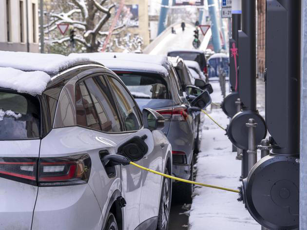Ha, Ha , wer nicht hören will, muss fühlen. „Endgegner war dann der Urlaub“: E-Auto-Fahrer verraten, warum sie wieder zum Verbrenner wechseln msn.com/de-de/auto/nac…
