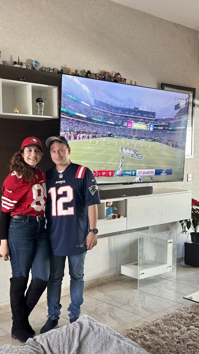 #foximpactonfl Domingo de Wildcard, desde Querétaro, México <a href="/49ers/">San Francisco 49ers</a> <a href="/Patriots/">New England Patriots</a>