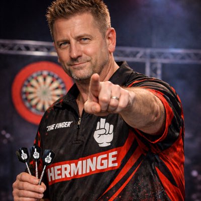 Barry “The Finger” Herminge tweet media