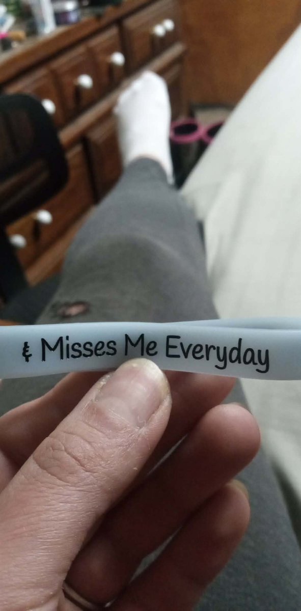 brysonchancemom's tweet image. @wristbandbros #expresswhatmatters