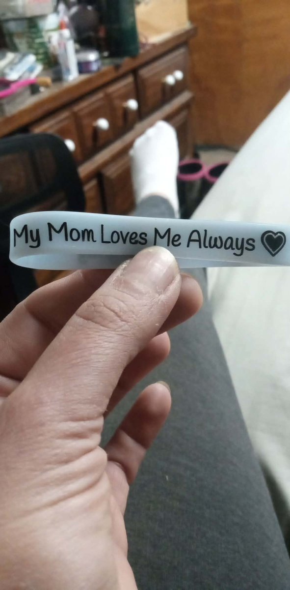 brysonchancemom's tweet image. @wristbandbros #expresswhatmatters