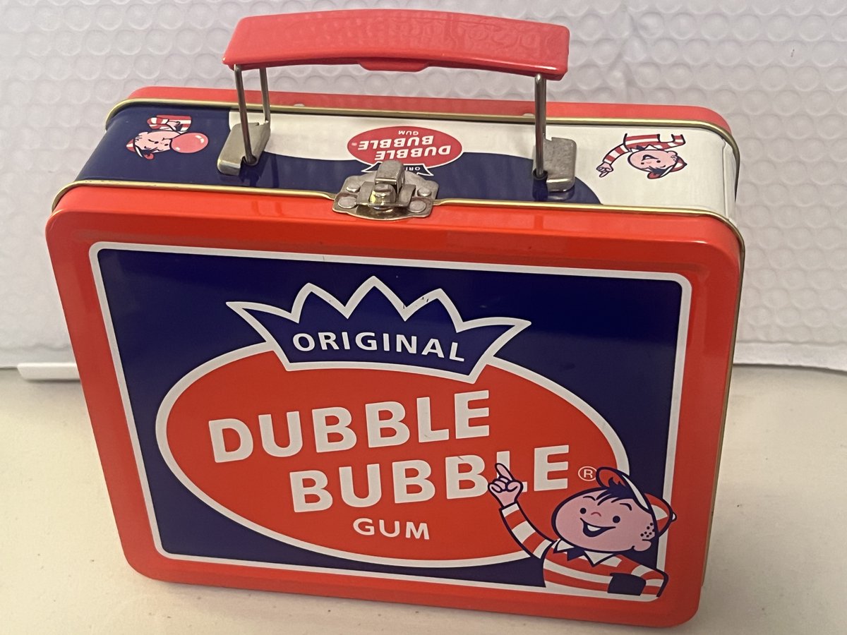 TeriE's tweet photo. VINTAGE Original #DubbleBubble #BubbleGum Metal Lunchbox Style #Collectible Storage Tin
https://t.co/MOPFXOxBNk
#retrodecor #collectibletins #storagetins #lunchboxes #advertisingcollectibles #dubblebubble #collectibletins #vintagedecor #tincollectibles #metallunchbox #gum #tins https://t.co/iBqYHt6u50