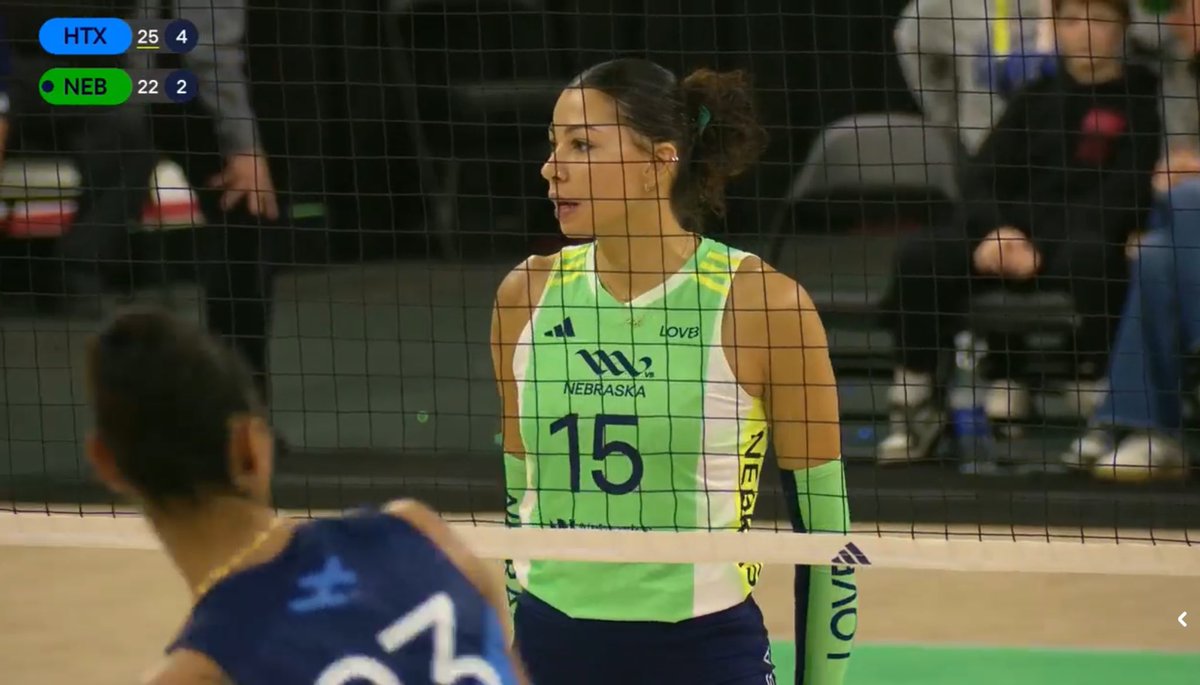 wtfjuliamaria's tweet image. EU TAVA TÃO CARENTE 😭

te amo ana carolina eu te amo