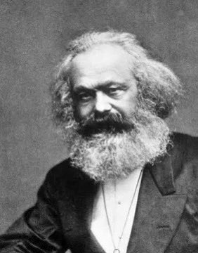 studymiranda's tweet image. eu na redação da ufsm