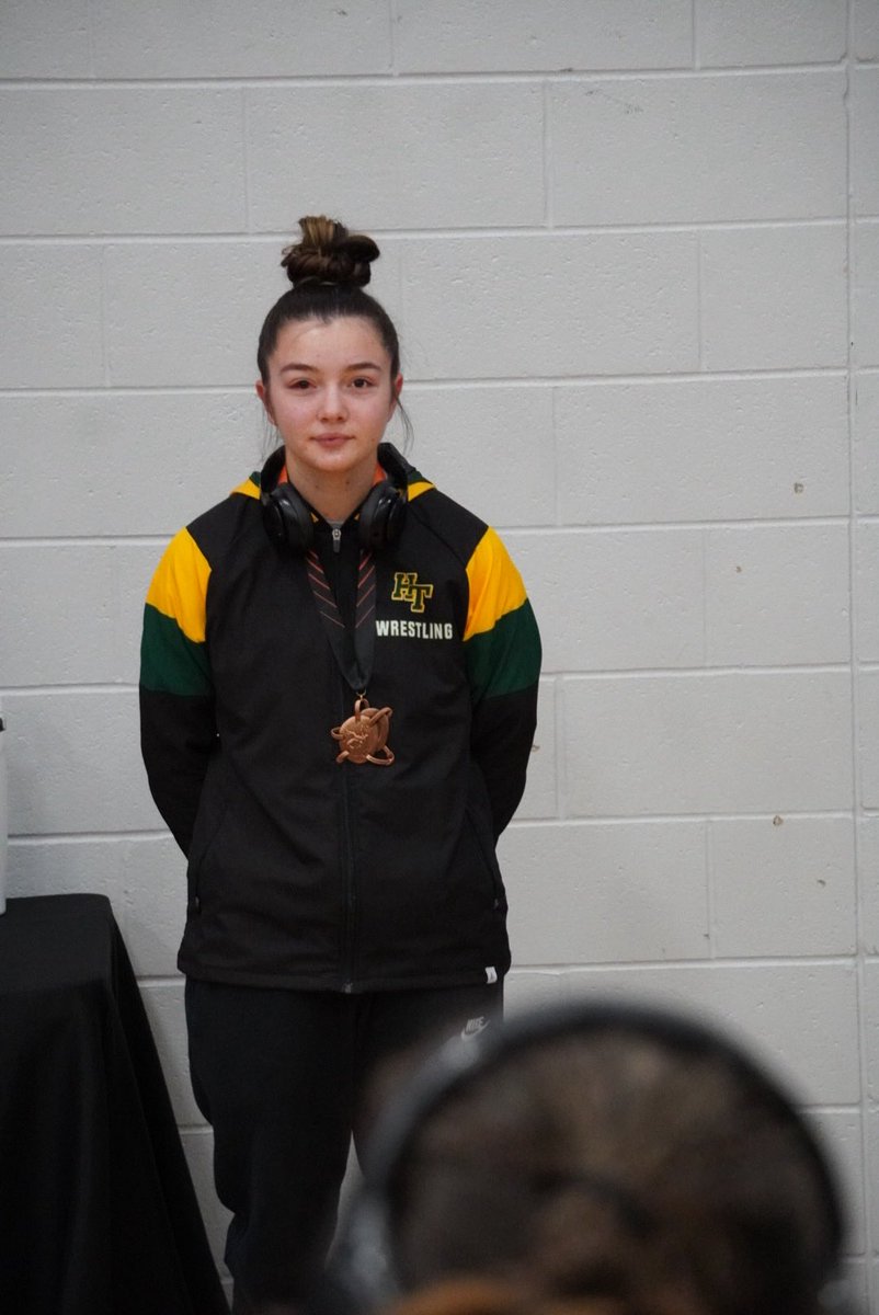 AOReillyHTR's tweet image. Congratulations to 125lb Naudia Marquez on her 8th place finish at the Olentangy Orange 🍊 Pioneer Classic!!!
@HamiltonLocalSD @HTHighSchool @mthompson_HT