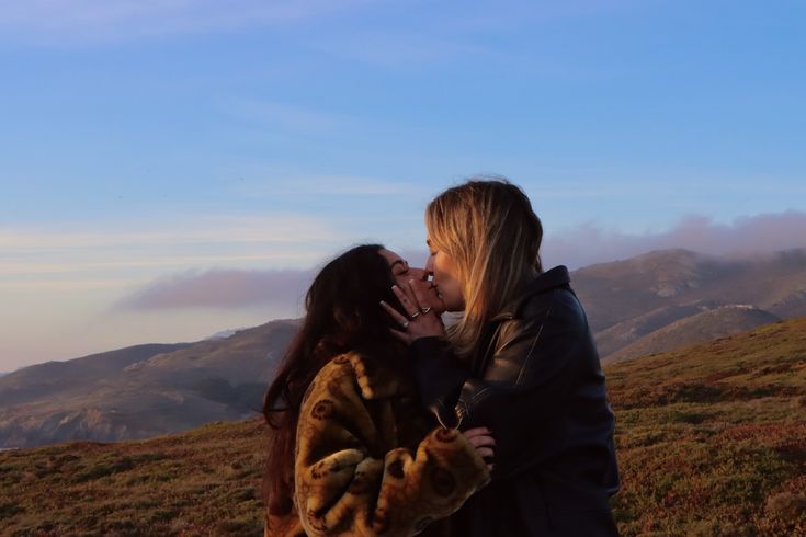 love ⚢ (@sapphiccworld) on Twitter photo 