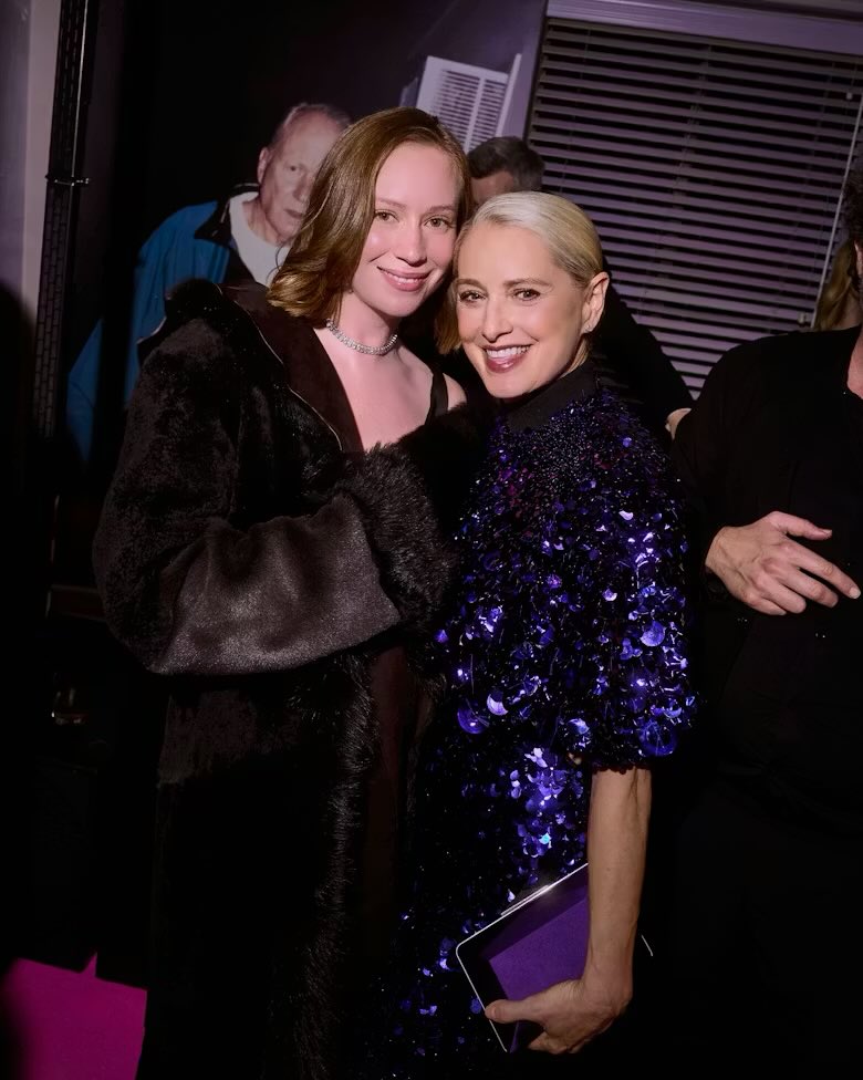 einbinderfiles's tweet image. Hannah Einbinder and Katherine LaNasa at W Magazine’s Annual Best Performances Party. 

📸: Saskia Lawaks