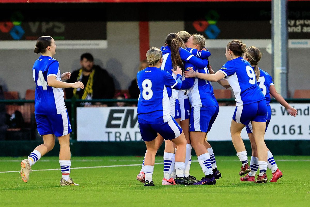 megmntn8's tweet photo. Scored a goal, got injured in the process, but doesn’t happen often so gotta die for the badge 🤣💙 4 unbeatennnnn #oafc https://t.co/Ex0j3KQLHJ