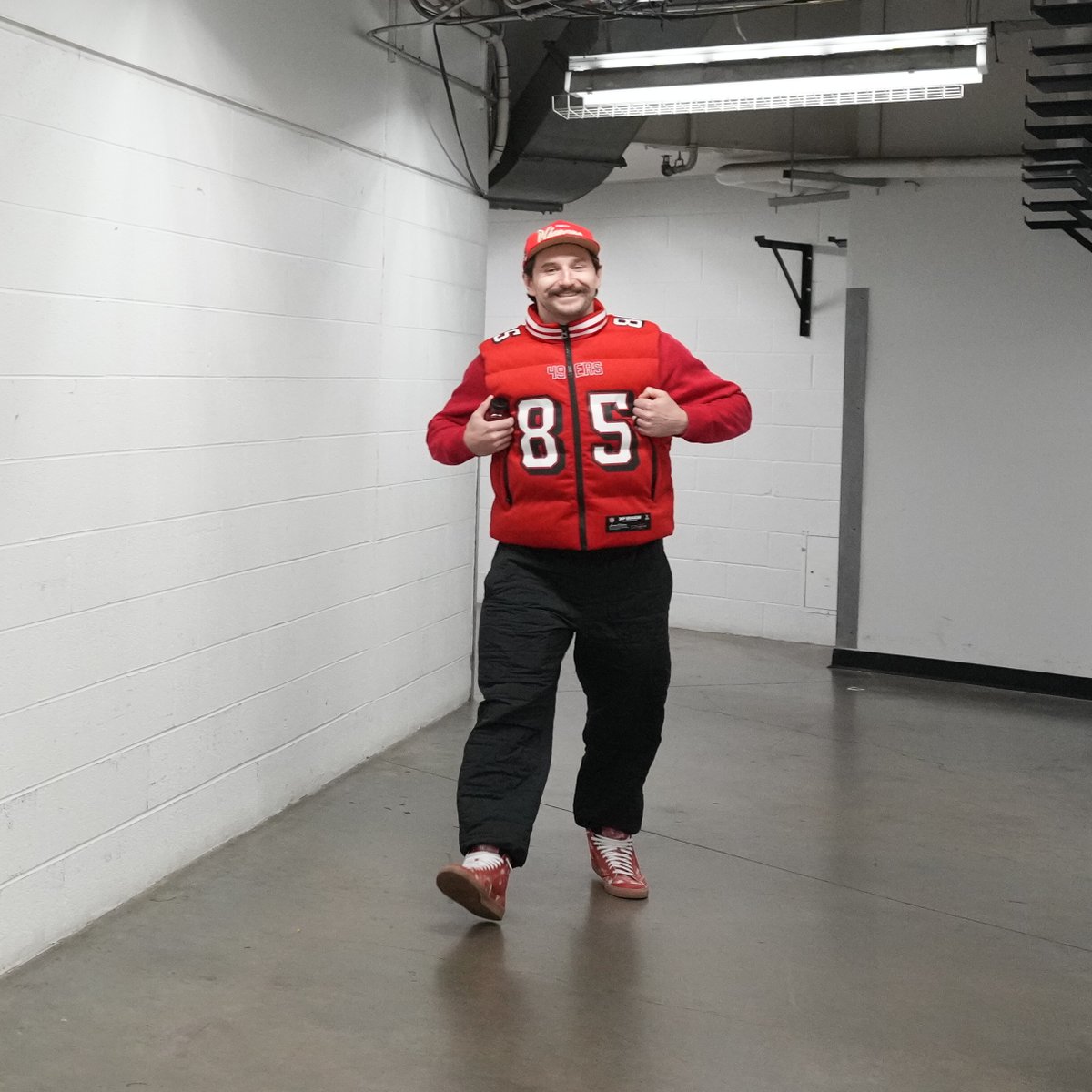 PredsNHL's tweet image. We know who Fil's rooting for 🤝