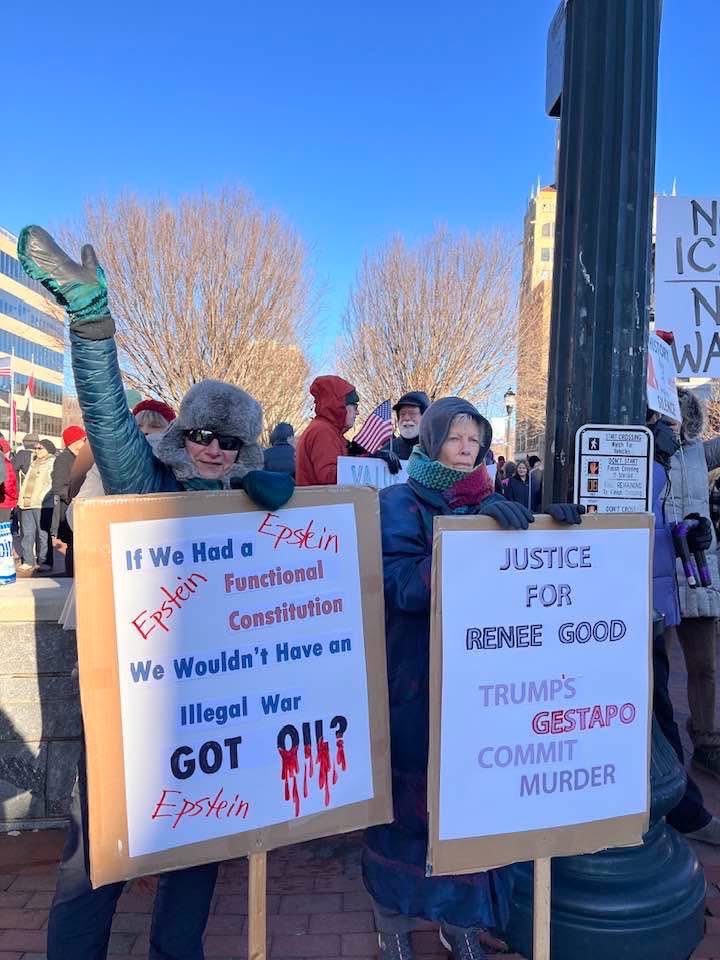 Agt00Soul's tweet image. Sunday, 1/11/26
Pack Square
Asheville, NC

#iceprotest #blockice #nokings