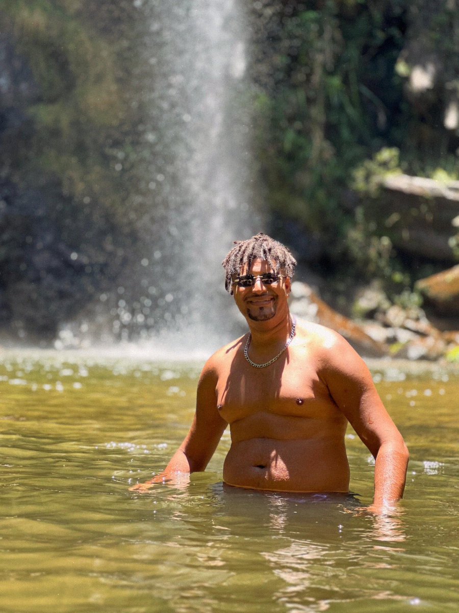 fenandroid's tweet image. Começar o ano com trilha nova é bom demais viu !!!!? pqp