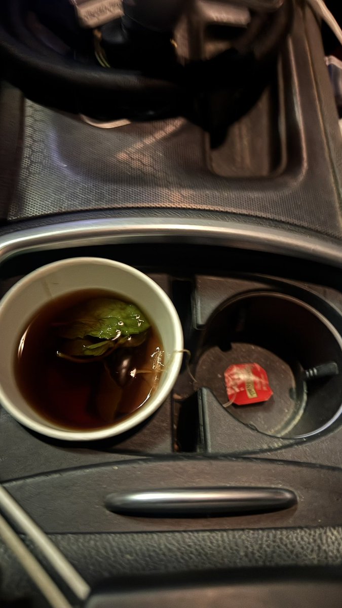 oln1i's tweet image. في مداهيل السّهر جتنيّ ذكرياتك — ضيُوف