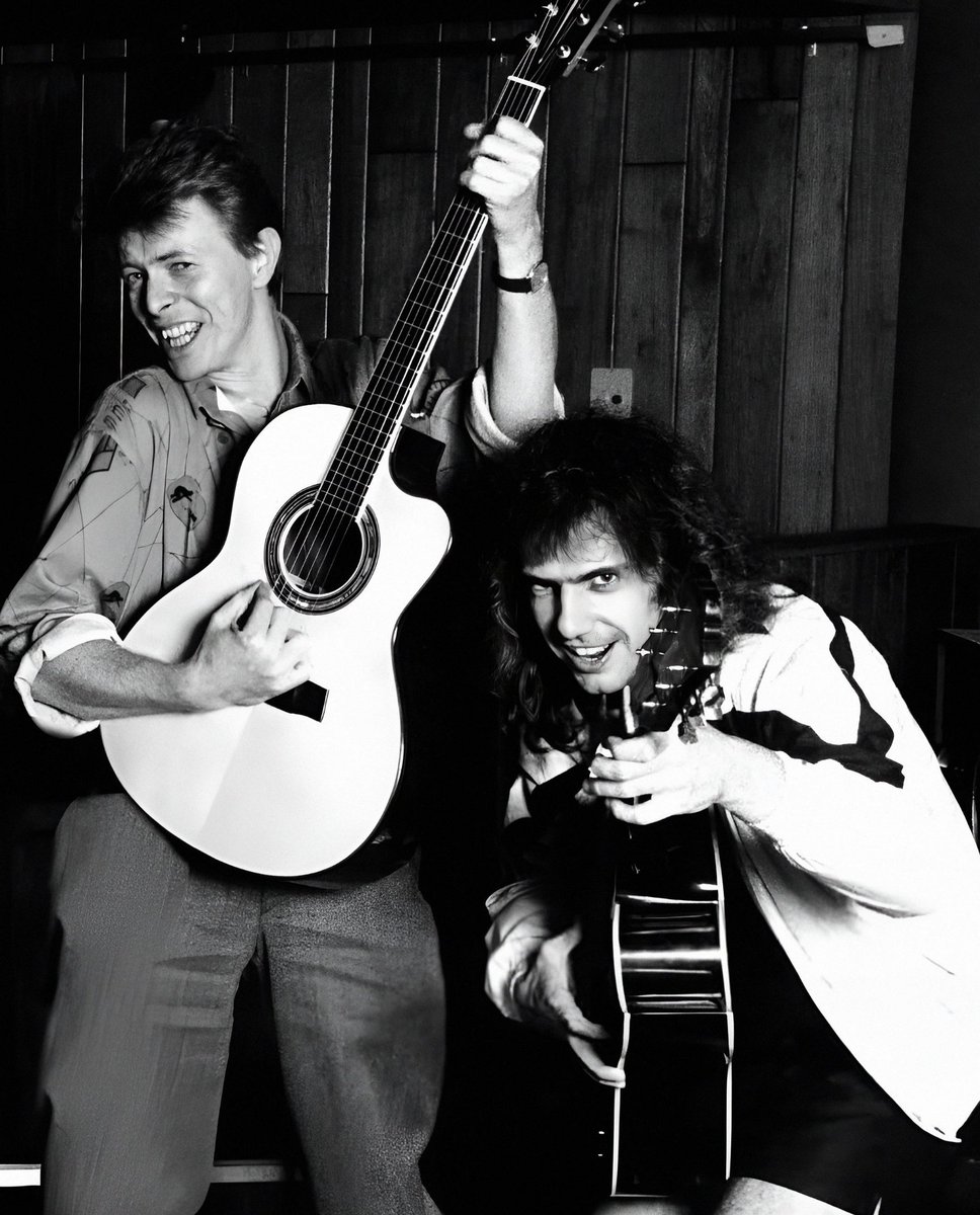 朝の散歩BGM David Bowie With Pat Metheny Group 『This is not