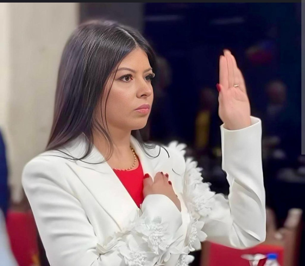 fadijoder's tweet image. #URGENTE 
Está es Jenifer Karina Fuentes Gómez, Directora Ejecutiva de la Magistratura y mujer de uno de los hijos de Cilia Flores,  una de las causantes de los retrasos de las excarcelaciones de los presos políticos