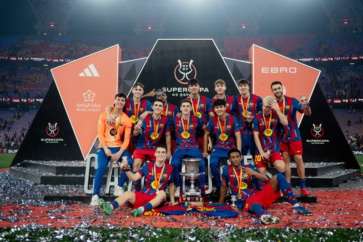 La Masia lifts the Super Cup 2026🏆