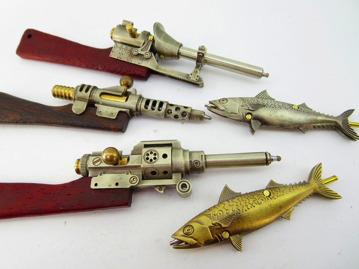 rogma6's tweet image. WF2026Wに参加します。
ブース　4-12-01　フライングメガロポリス内
全長3センチ、LEDを内蔵した真鍮、洋白、銅製のみにろぼたち、鯖のシャープペンシルなどを持ってゆきます。
#WF2026W