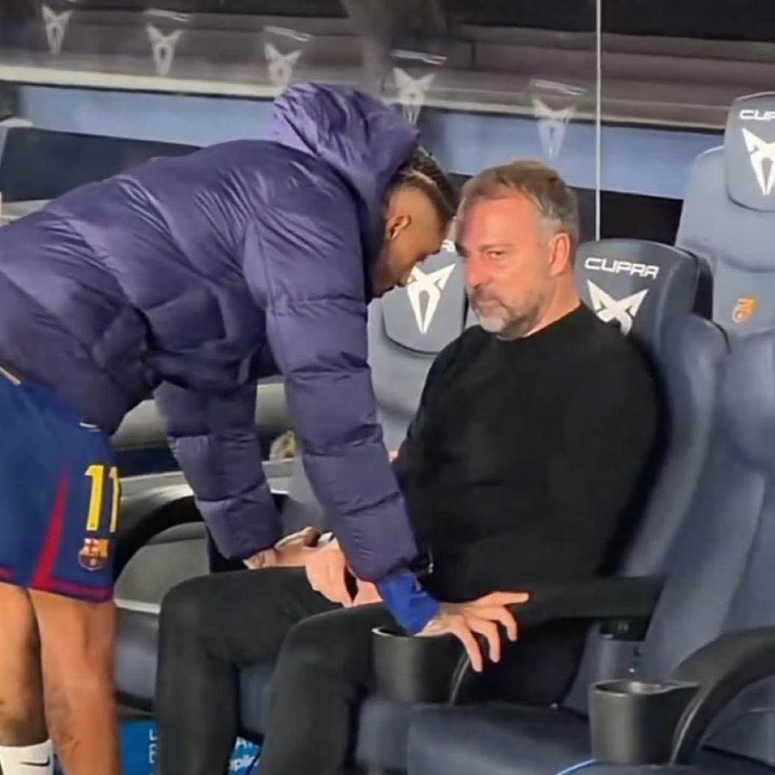 ActuFoot_'s tweet image. 🚨 Raphinha 🇧🇷 : « 𝗦𝗶 𝗛𝗮𝗻𝘀𝗶 𝗙𝗹𝗶𝗰𝗸 𝗻'𝗲́𝘁𝗮𝗶𝘁 𝗽𝗮𝘀 𝘃𝗲𝗻𝘂, 𝗝'𝗔𝗨𝗥𝗔𝗜𝗦 𝗤𝗨𝗜𝗧𝗧𝗘́ 𝗟𝗘 𝗕𝗔𝗥𝗖̧𝗔. 𝗜𝗟 𝗔 𝗧𝗢𝗨𝗧 𝗖𝗛𝗔𝗡𝗚𝗘́. 🤩

Il m’a dit que j’allais être important. C’est ce dont un joueur a besoin : 𝗟𝗔 𝗖𝗢𝗡𝗙𝗜𝗔𝗡𝗖𝗘. » 🥰💙❤️

🎙️ conf.…