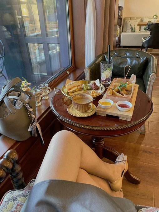 daisy_daisy3487's tweet photo. I want to get lost in coffee, and live in the kiss of coffee.☕️🥰 https://t.co/0Bh195WdKV