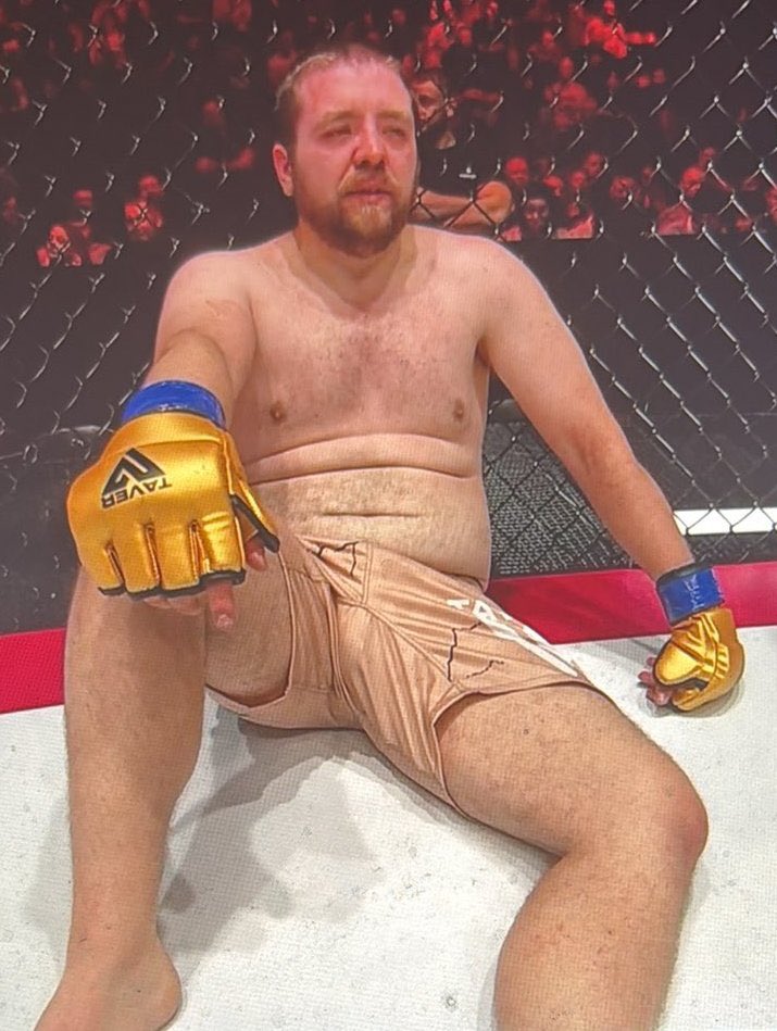 nuvs98's tweet image. Kiedy mama powie że musisz się umyć bo jutro do szkoły