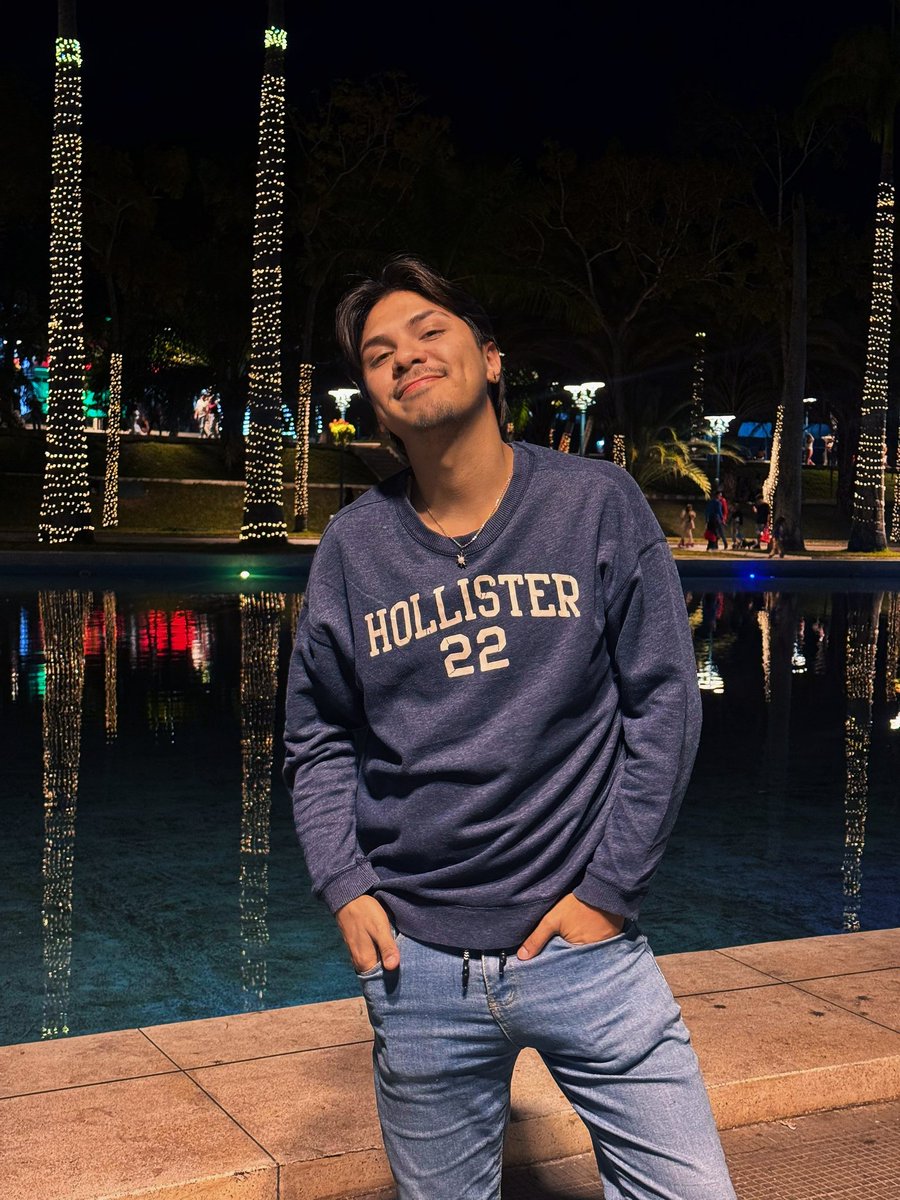 Poguue4ever's tweet photo. ¡Happy birthday to me! ✨⭐🧡 https://t.co/f1BU6O6HSB