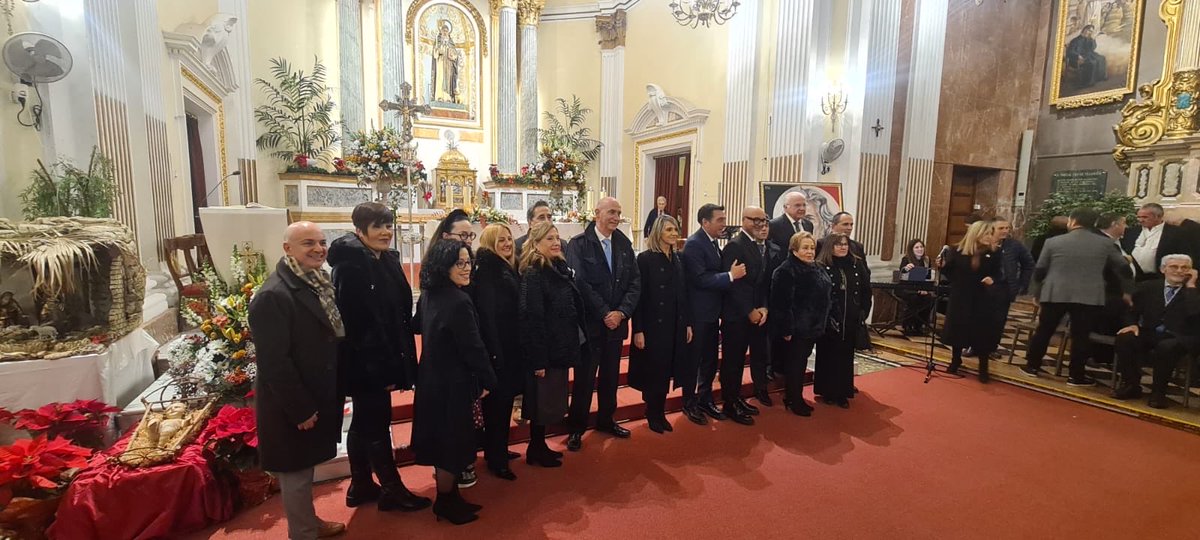 MncGCS's tweet image. 🐷Celebramos la tradicional procesión y hoguera de @AntonianosVal como actos intermedios previos al día grande de la fiesta.

Sant Antoni Abat es el primer santo de enero y así lo hemos vivido.