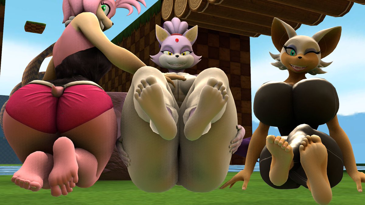 nut_crusader's tweet photo. Triple Trouble! 
(With Feet alt.)
#feetworshi̇p #feetfetısh #foot #footkink https://t.co/eNroSwCoIQ