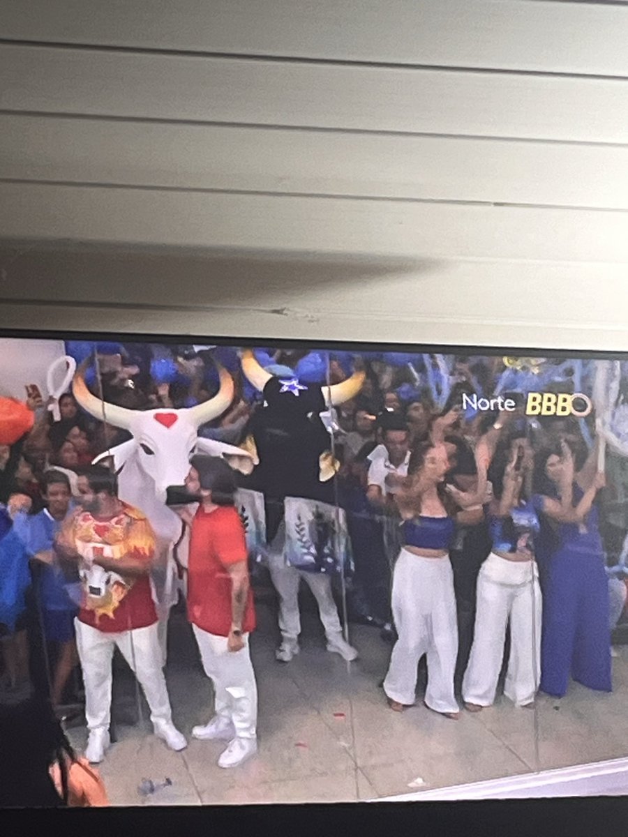 ywikatihao's tweet image. O resto do país pode se rasgar e espumar que nada vai apagar nossa cultura PQ ISSO AQUI TÁ ACIMA DE QUALQUER XENOFOBIA. 
ISSO É NORTE, É CULTURA E PRINCIPALMENTE SÍMBOLO DE RESISTÊNCIA!!!!! 
É o norte no topo 💙❤️