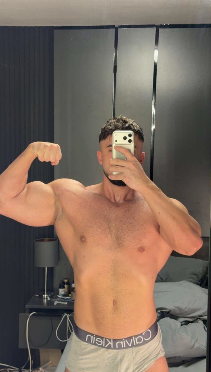 itsbigbanix's tweet image. 