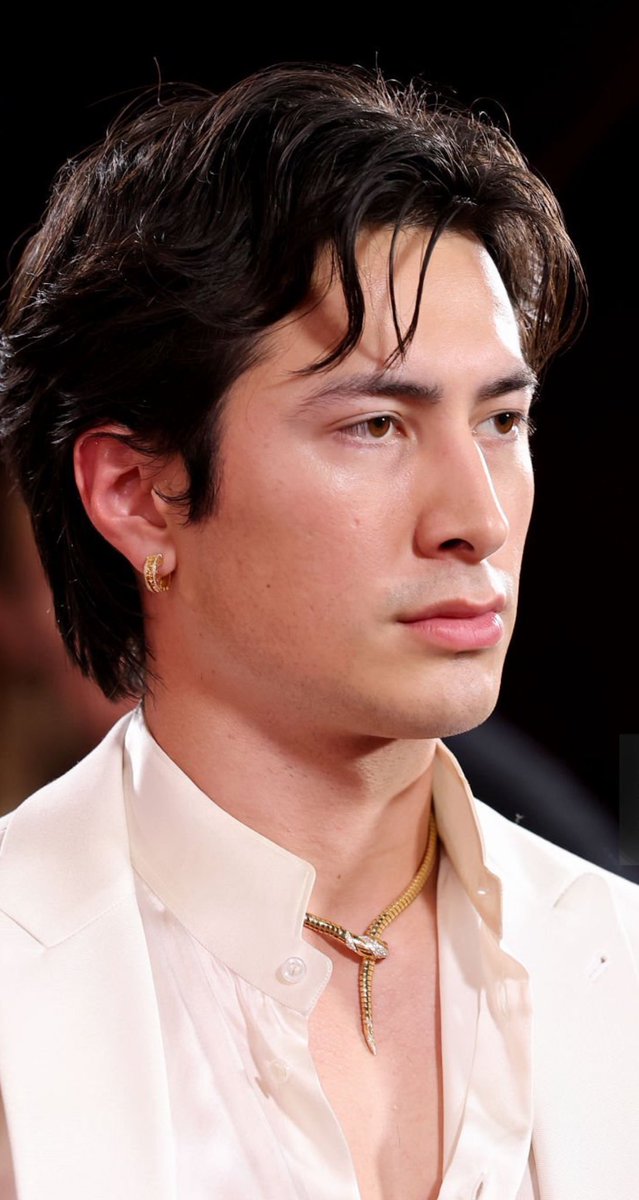 billieroan's tweet image. jesus fucking christ