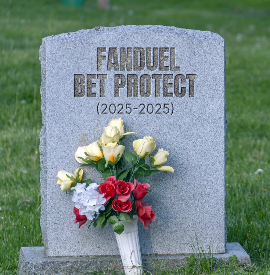 FanaticsBook's tweet image. Bro vanished when it mattered most 💀