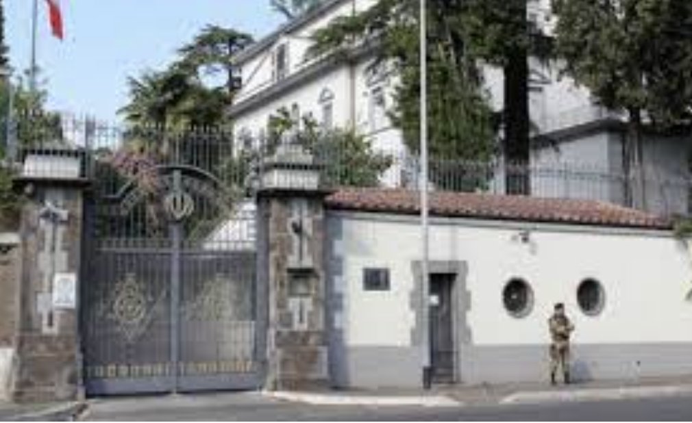 Caro <a href="/Antonio_Tajani/">Antonio Tajani</a>, questa è l'ambasciata di #Khamenei a Roma. 
Lo convoca domani l'ambasciatore iraniano per dirgli da che parte sta l'Italia, e che i 4000 morti contati ieri significano l'interruzione dei rapporti? 

<a href="/ItalyMFA/">Farnesina 🇮🇹</a> <a href="/Palazzo_Chigi/">Palazzo_Chigi</a> #Iran #FreeIran #PasdarOff