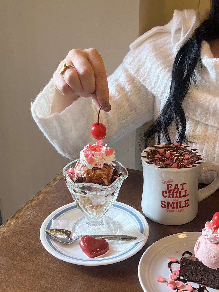 cafe_cafe78's tweet photo. 📍吉祥寺

12月にオープンしたばかりの、タコスをメインに
取りあつかったアメリカンなカフェ

バレンタインメニューやってたので行ってきた

【That's Life】#カフェ巡り https://t.co/zJVSqXtwNH