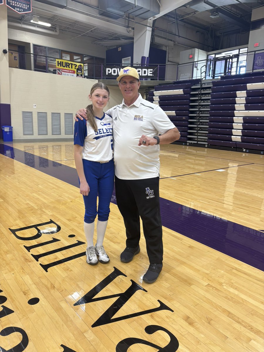 EastonB2028's tweet image. Thank you @CoachKennedy5 and the Avila softball team for a great camp! Had lots of fun and learned new skills! 
@Select16Zagozda @DirectRecruits @TopPreps @MidwestPremierS @Avila_Softball