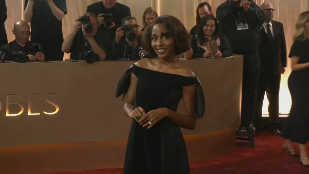 FilmUpdates's tweet image. Ayo Edebiri stuns at the 2026 Golden Globes