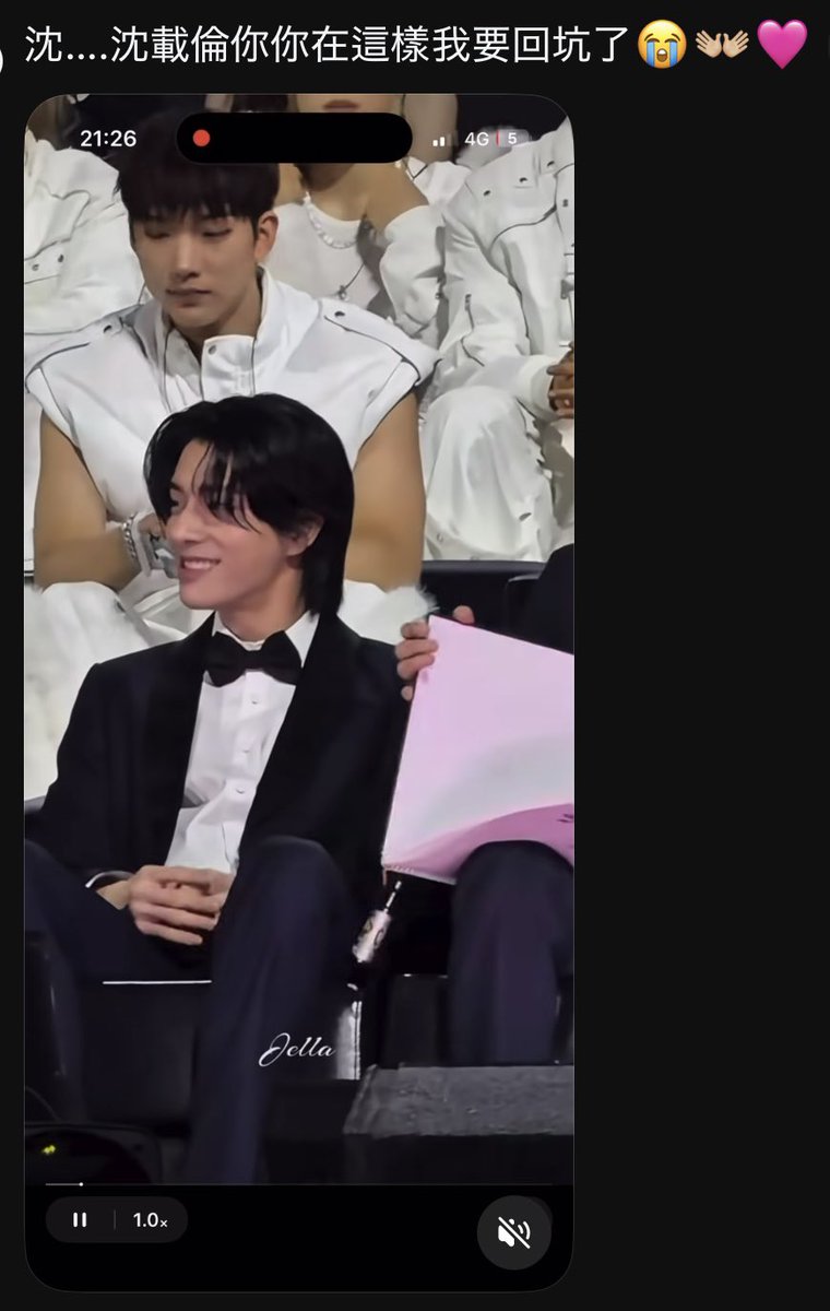 Charlot02655183's tweet image. some posts on Threads about "Jake's GDA stage just made me a new engene / dragged me right back into the fandom"

「Who’s the one wearing a headscarf in ENHYPEN? I think he’s quite handsome.」

「Am I seriously about to fall into ENHYPEN?😻  
Please give me ALL the info on the…