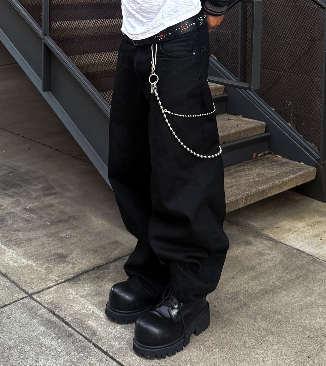 jsin_jay's tweet image. calma