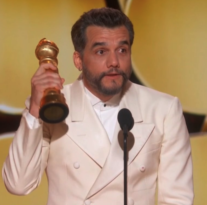 SE TRAUMAS PODEM SER PASSADOS POR GERAÇÕES, VALORES TAMBÉM PODEM.

QUE DISCURSO, QUE HOMEM, QUE FILME!!!!!!