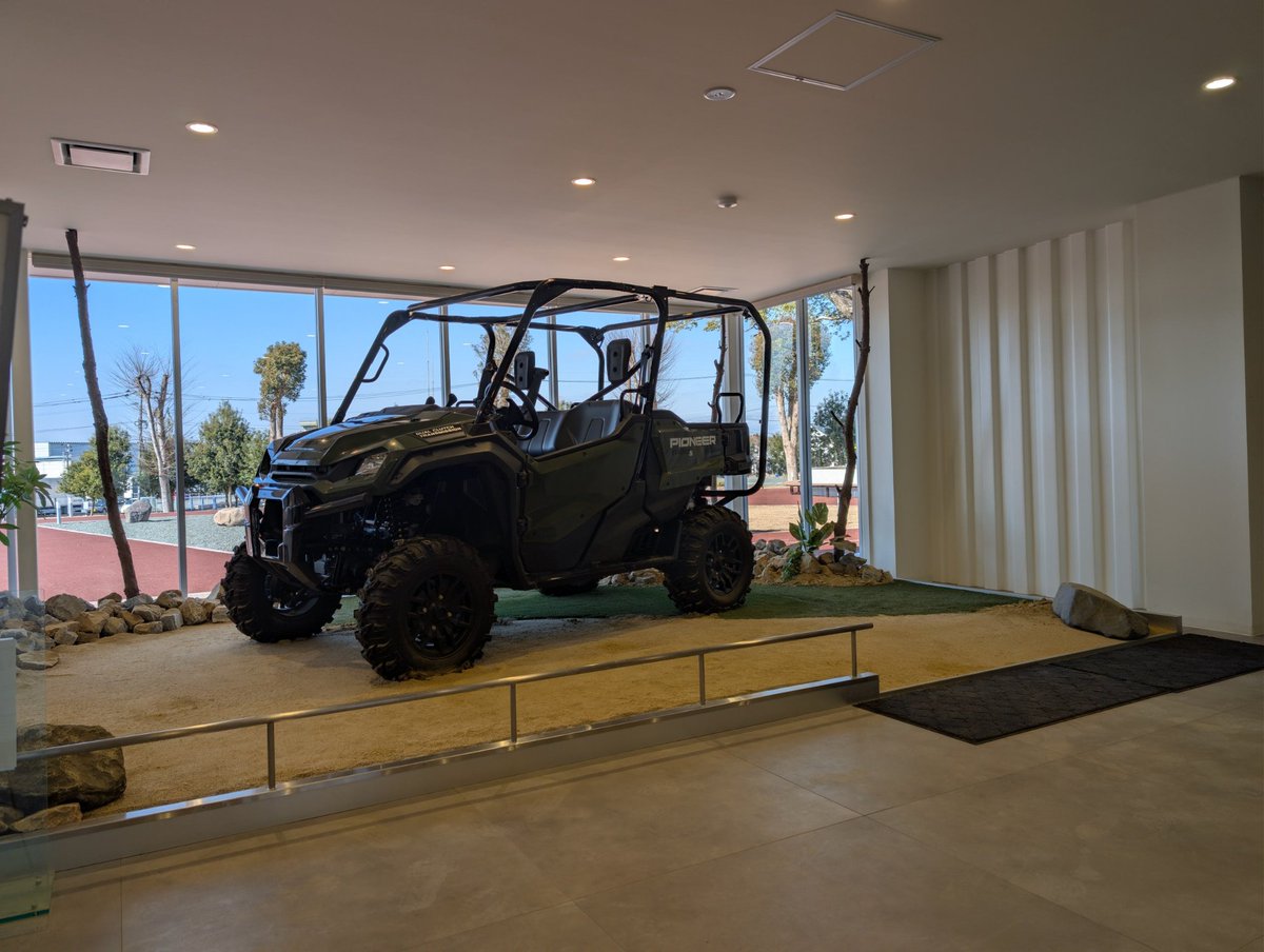 32shira's tweet photo. Honda ＫＵＭＡＭＯＴＯ ＷＥＬＣＯＭＥ ＰＡＲＫへ行ってきました

子供用の電動バイクが無料だったり、ドリンクも無料

一部バイクなどに乗って写真撮影も可能！
めっちゃ良い施設👍 https://t.co/DdM5laze8J