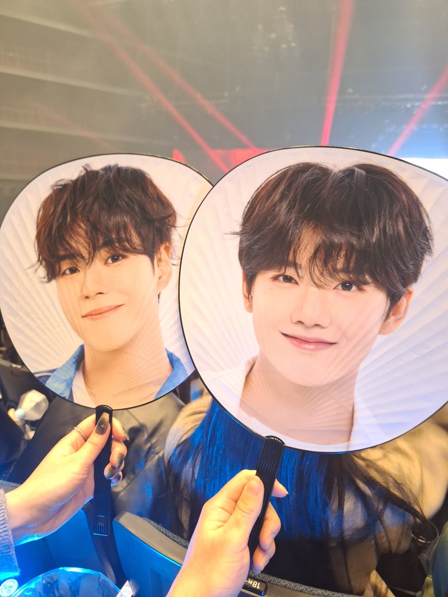 2日間まじで楽しかった😌😌
FCトレカ2日目受け取れなくてショックやったけどそんなのどうでも良くなるくらい最高やったし叫びまくった🐨🦁