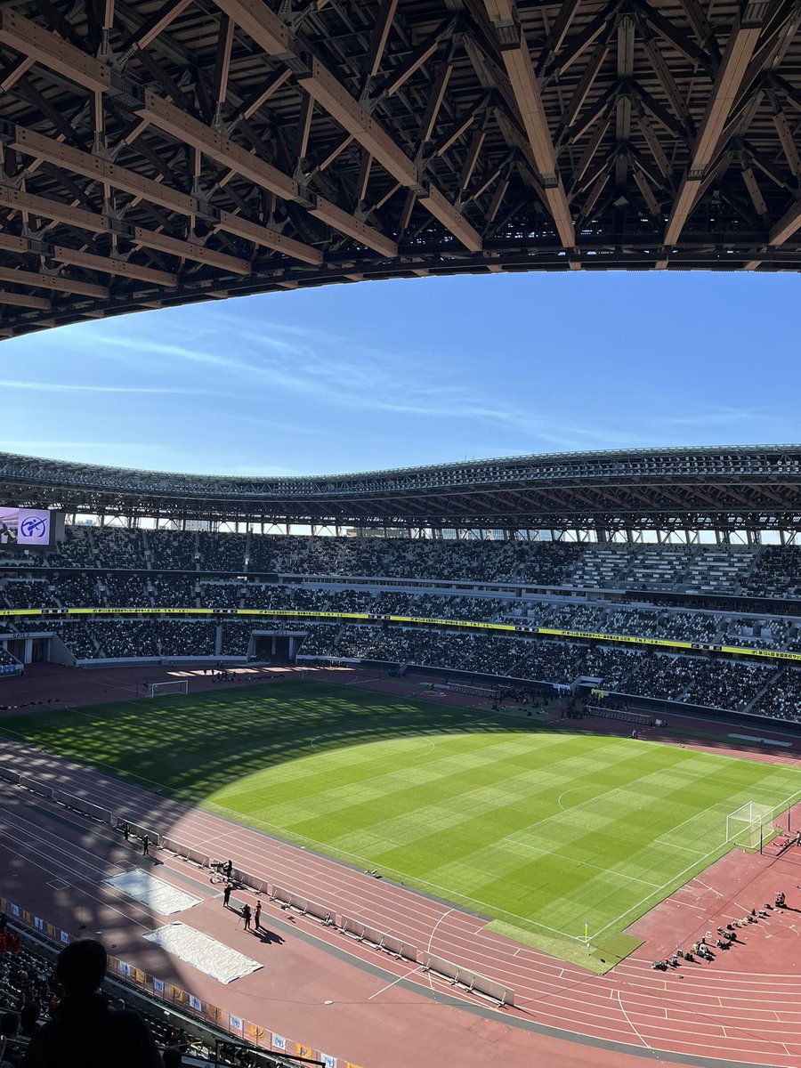 OzoneRunways's tweet image. 高校サッカー決勝！あと30分！